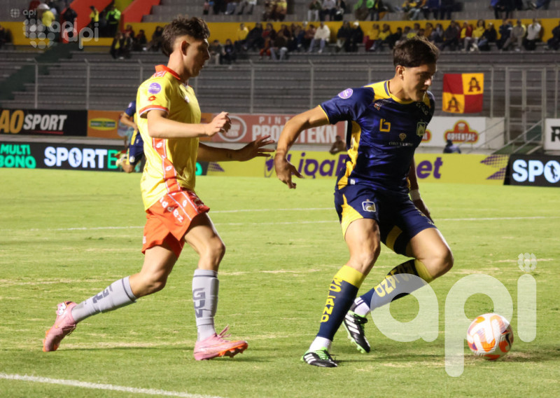 Papá Aucas se prende por cupo a Sudamericana