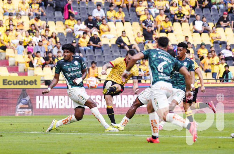 El ídolo se recupera ante el Bananerito