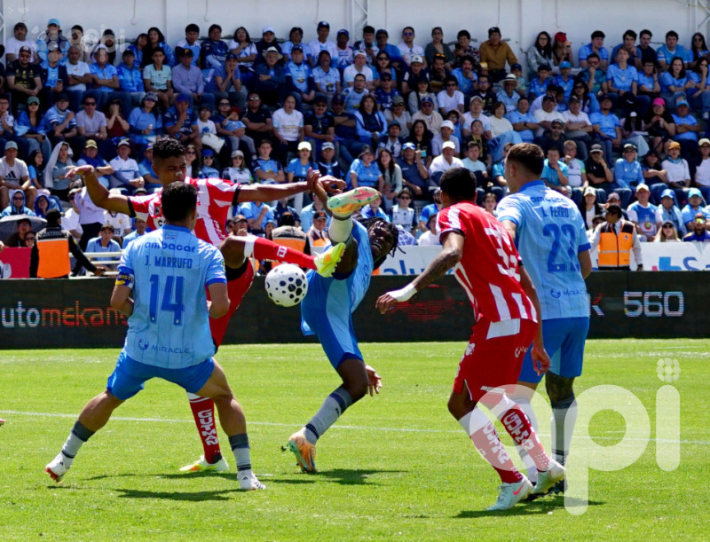 Macará y Técnico U. firman tablas 1-1 en clásico ambateño