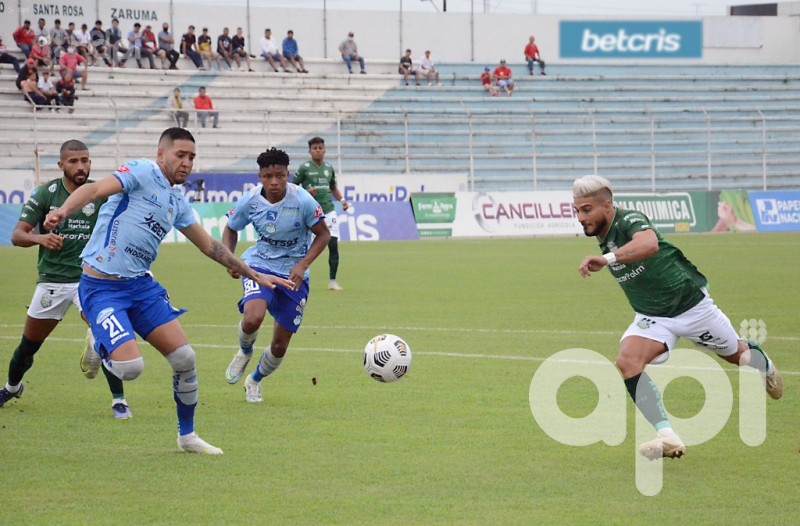 Reñido empate en la frontera