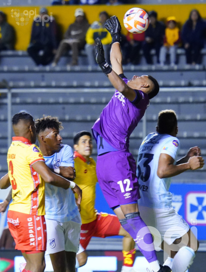 Papá Aucas llega a la línea de 12