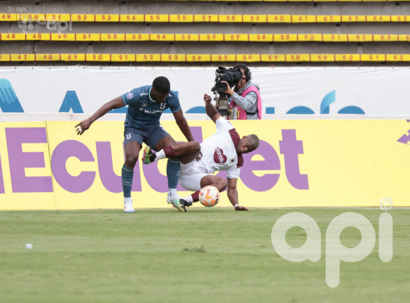 Católica sorprende 3-0 a Vinotinto