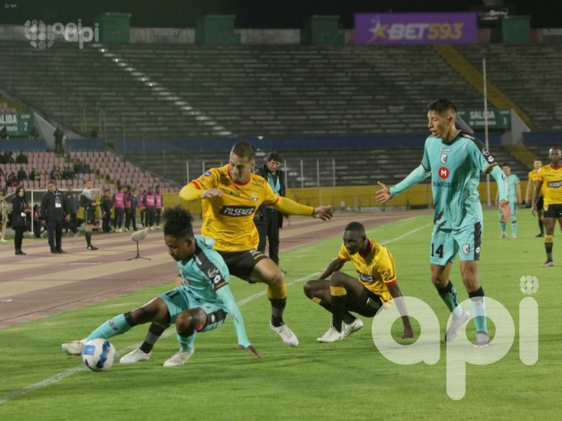 Cumbayá arrebata un 2-2 a Barcelona en el Atahualpa
