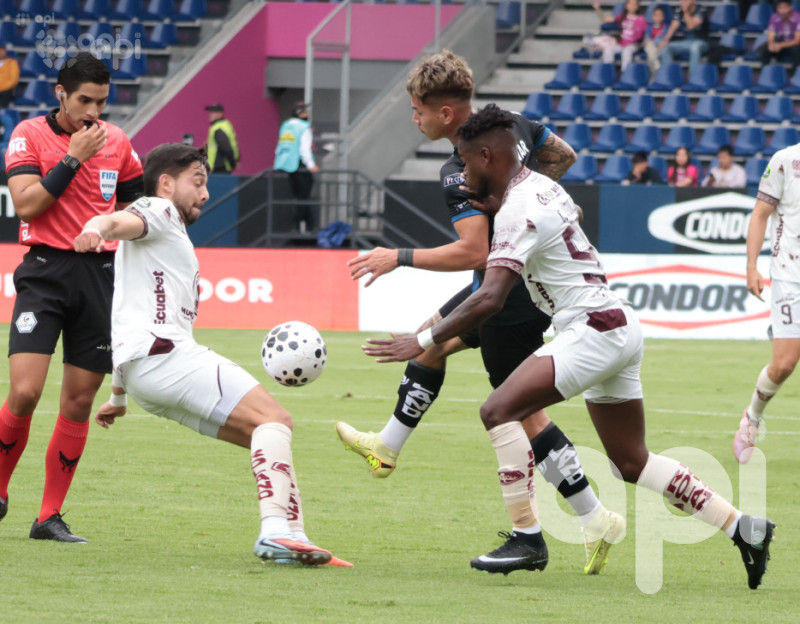 IDV, imparable 3 de 3