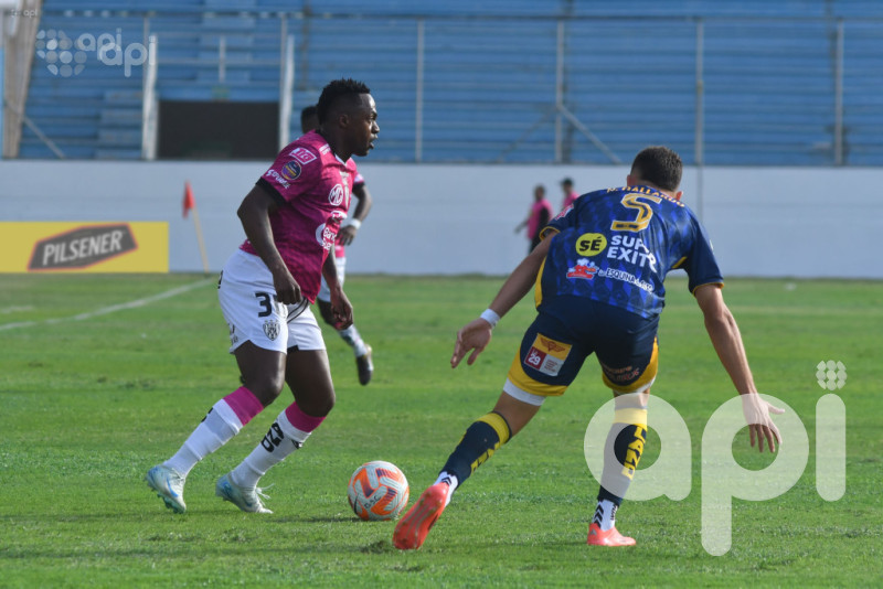 Delfín rescata 1-1 ante IDV