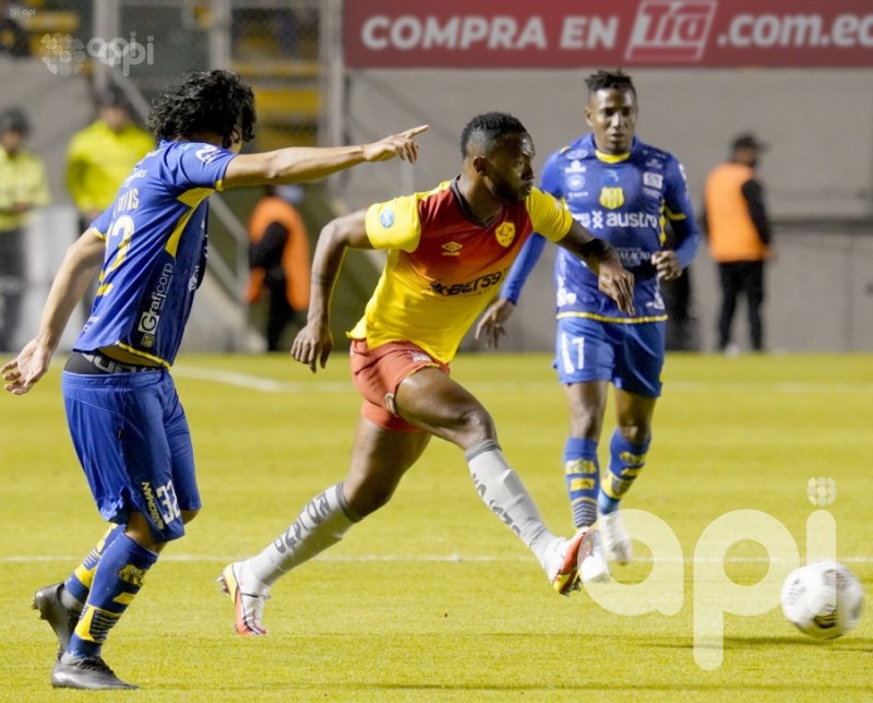 Aucas golea 3-0 a Gualaceo y es finalista