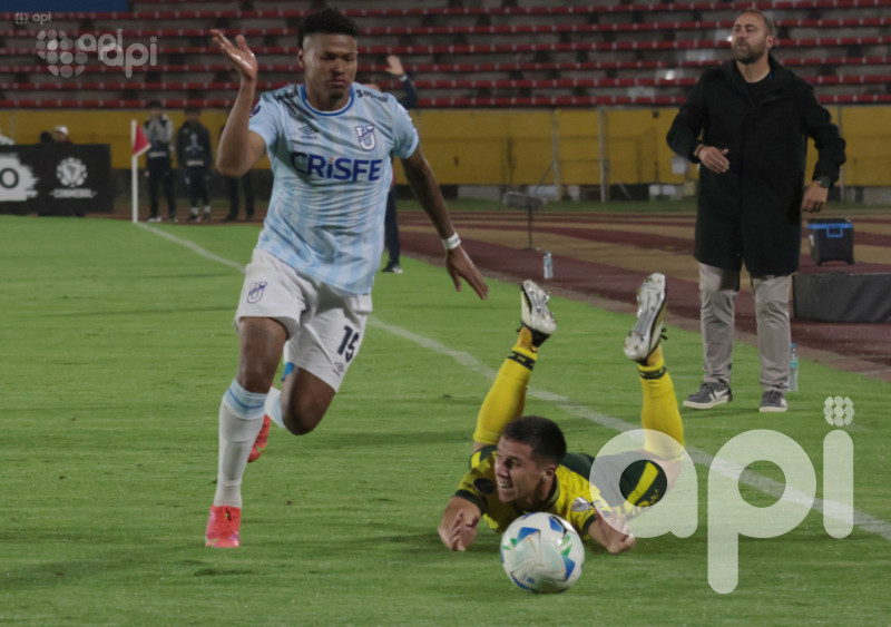 U. Católica iguala 1-1 con Defensa y va a 8vos