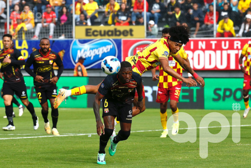 Aucas rescata empate 1-1 ante Barcelona