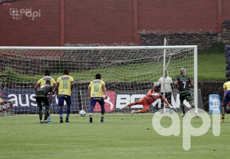 Gualaceo remonta y gana 2-1 a Orense en Azogues