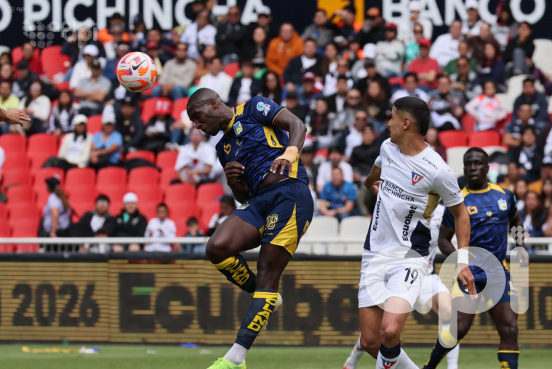 Liga de Quito ahoga 3-0 a Delfín