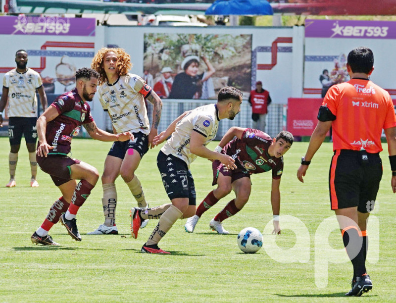 Muchuc Runa aventaja 1-0 a Técnico U. en Echaleche