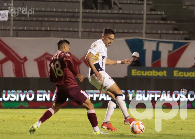 Liga remonta 2-1 a Vinotinto
