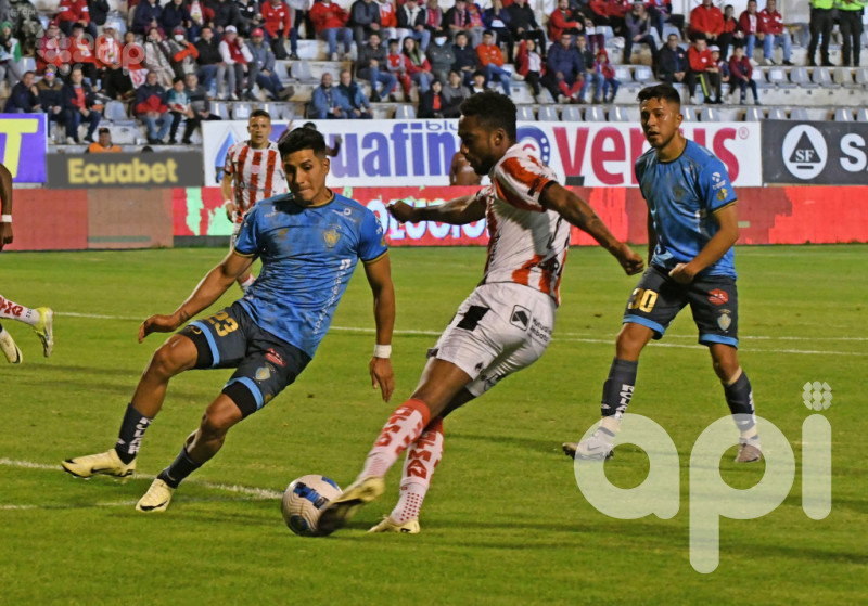 El Nacional sorprende 2-1 a Técnico U. en Ambato