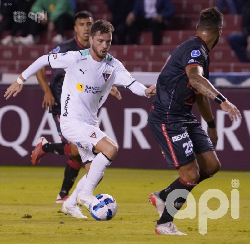 Liga  golea 4-0 a Antofagasta en Casa Blanca por la Sudamericana