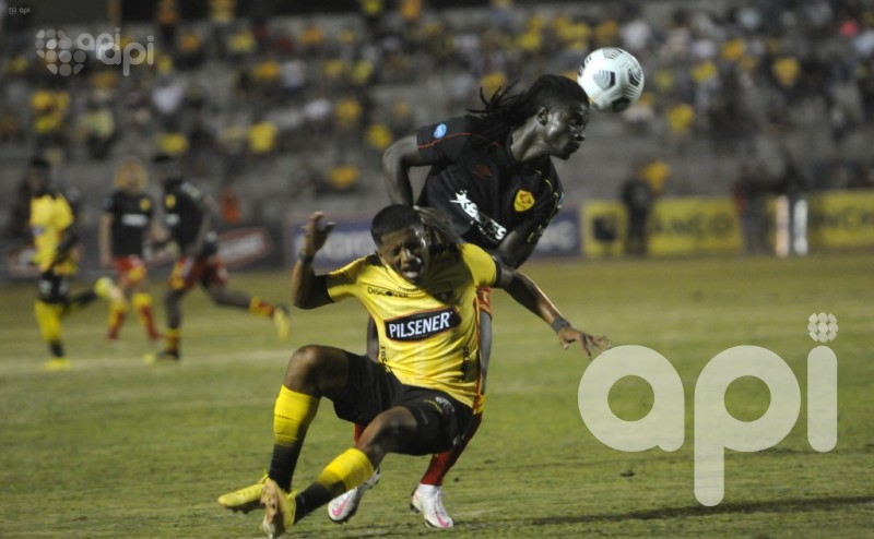 Aucas, a nadita de definir el título con Barcelona