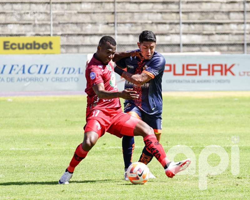 Libertad se afirma, el Ponchito no despega