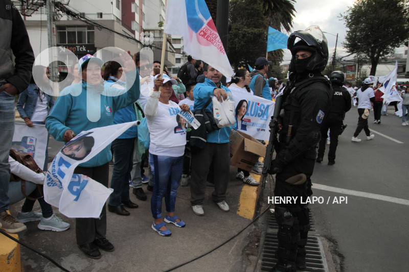 AMBIENTE EXTERNO DEBATE PRESIDENCIAL