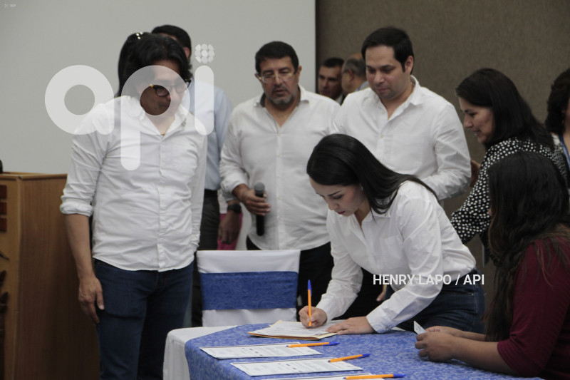 RC-ACEPTACION-CANDIDATURAS-CNE