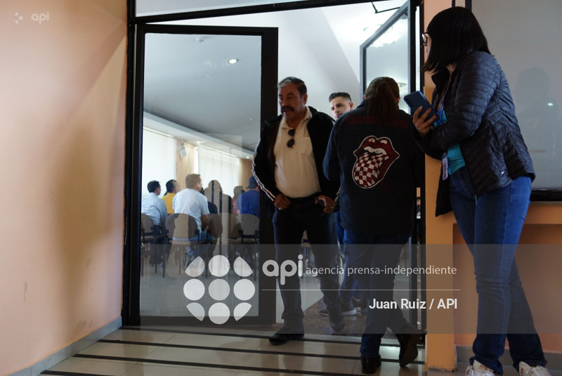 UIO-REUNION TRANSPORTISTAS