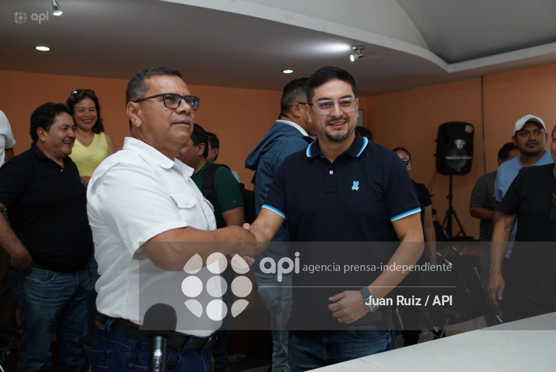 UIO-REUNION TRANSPORTISTAS