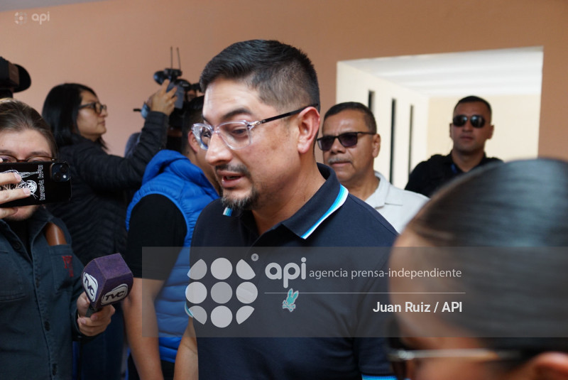 UIO-REUNION TRANSPORTISTAS