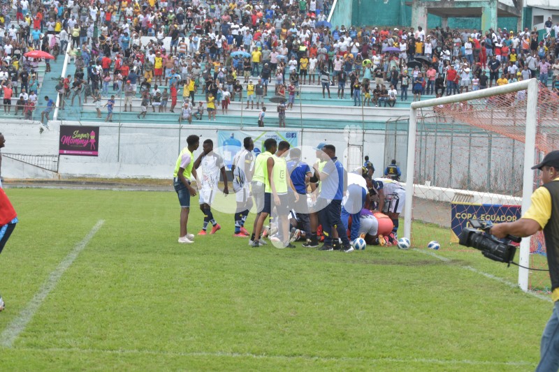 FBL-COPA-ECUADOR-VARGAS TORRES-AAMPETRA