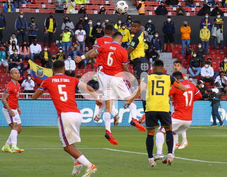 FBL-ELIMINATORIAS-ECUADOR-CHILE