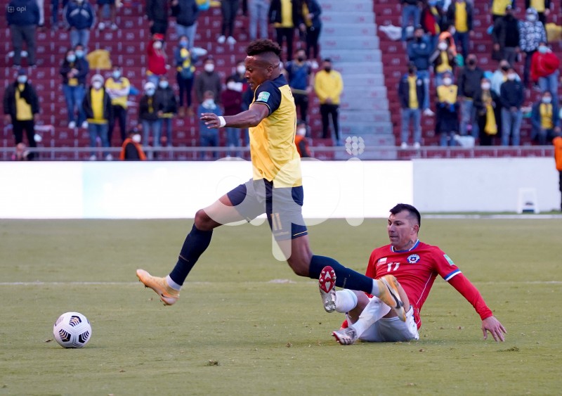 FBL-ELIMINATORIAS-ECUADOR-CHILE