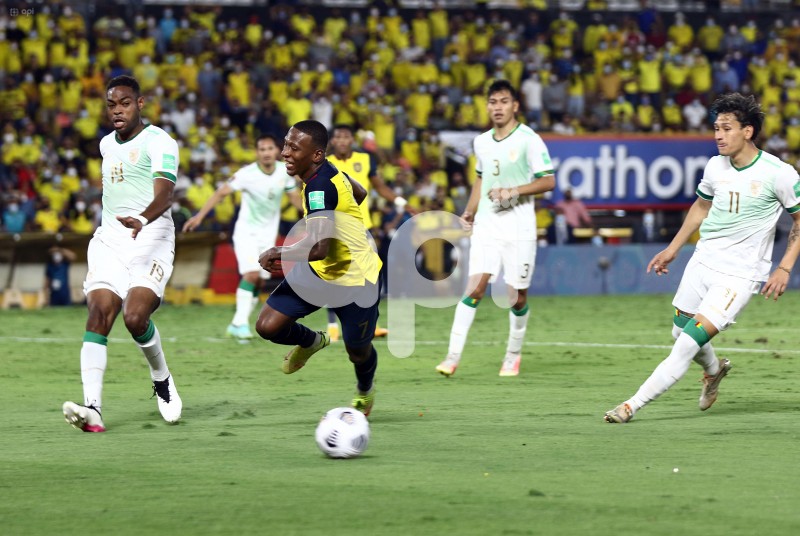 FBL-ELIMINATORIAS-ECUADOR-BOLIVIA