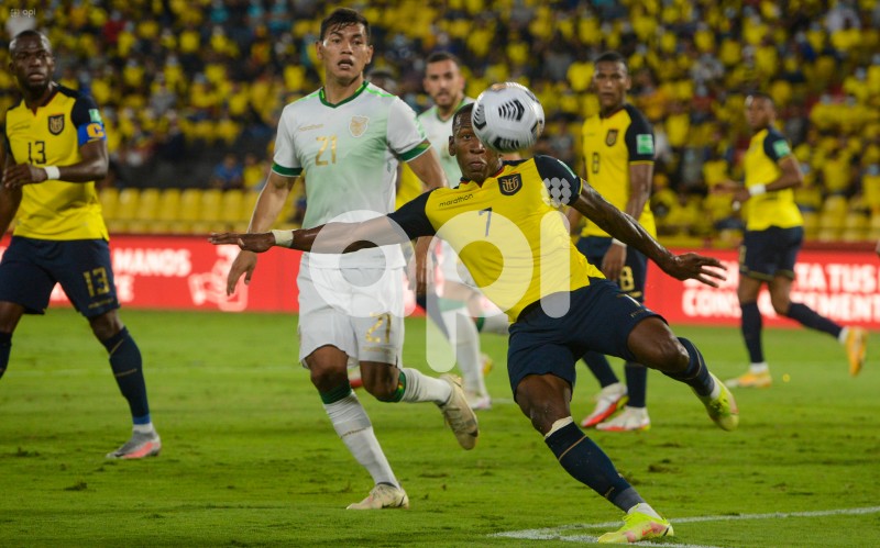 FBL-ELIMINATORIAS-ECUADOR-BOLIVIA