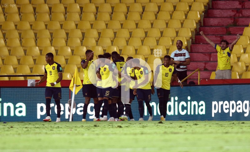 FBL-ELIMINATORIAS-ECUADOR-BOLIVIA