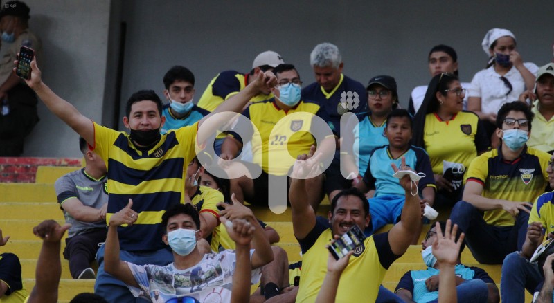 FBL-ELIMINATORIAS-ECUADOR-BOLIVIA