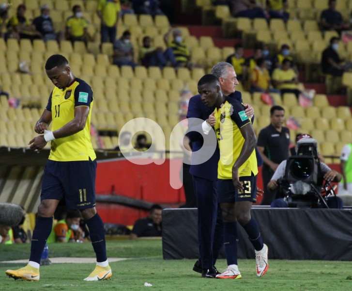 FBL-ELIMINATORIAS-ECUADOR-BOLIVIA