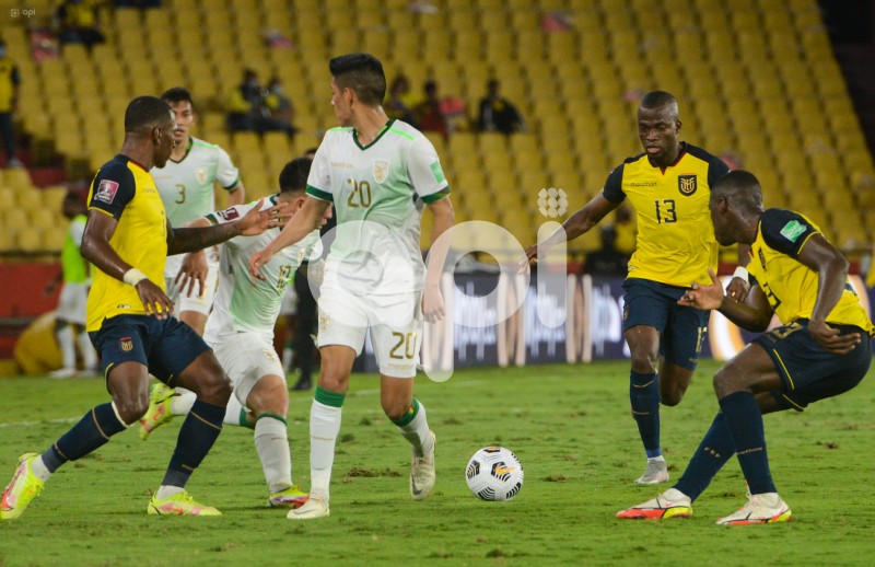 FBL-ELIMINATORIAS-ECUADOR-BOLIVIA