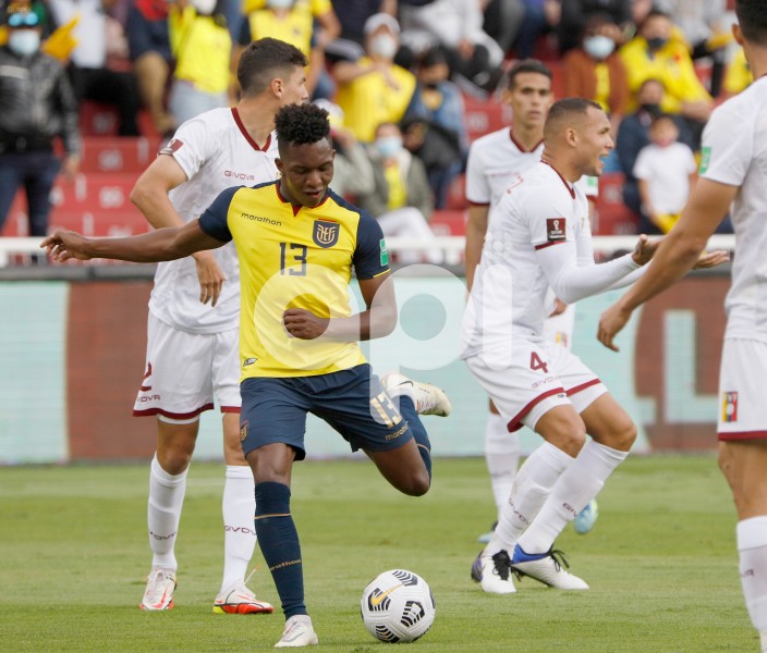 FBL-ELIMINATORIAS-ECUADOR-VENEZUELA