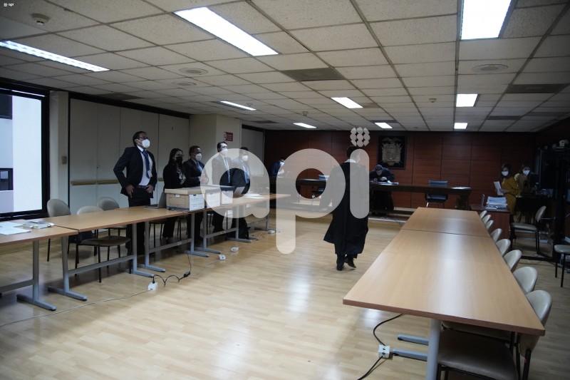 CLJ-UIO-AUDIENCIA-ALABA-PROCURADOR