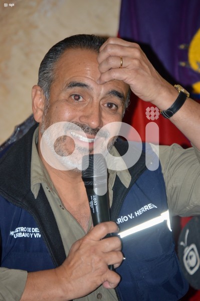 CUENCA-MINISTRO-DIEGO HERRERA