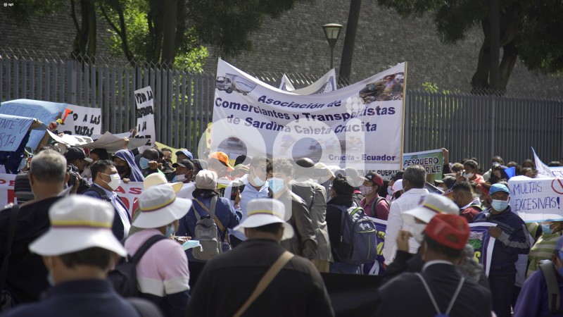 POL-UIO-REFORMA-PESCADORES-MARCHA