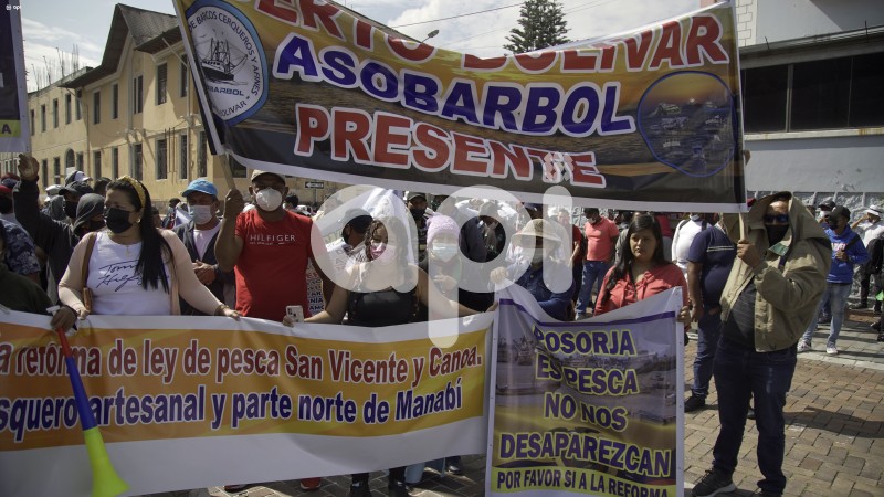 POL-UIO-REFORMA-PESCADORES-MARCHA
