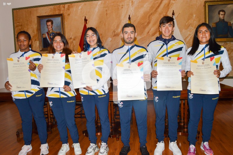 CUENCA-HOMENAJE-DEPORTISTAS