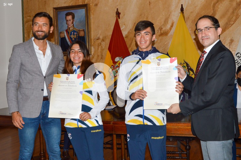 CUENCA-HOMENAJE-DEPORTISTAS