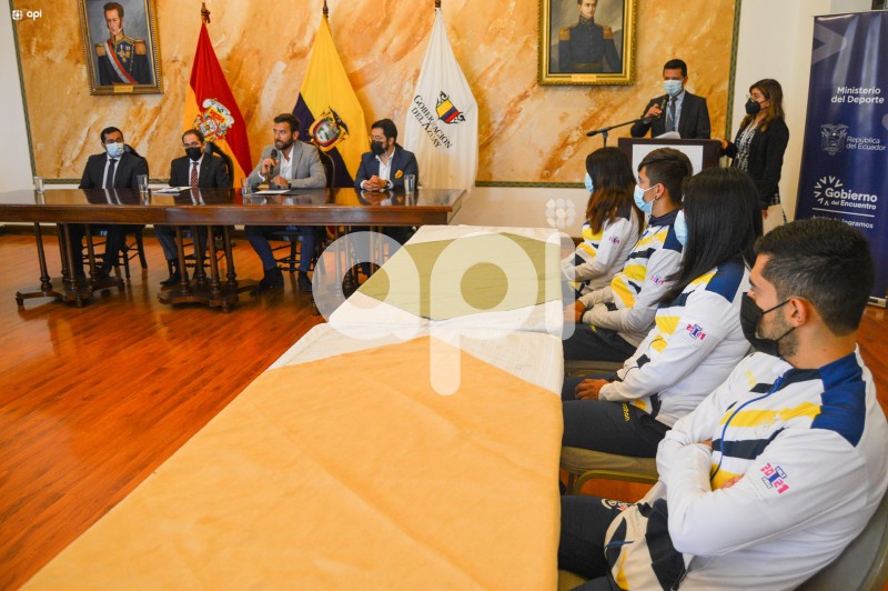 CUENCA-HOMENAJE-DEPORTISTAS