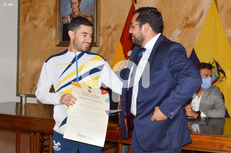 CUENCA-HOMENAJE-DEPORTISTAS