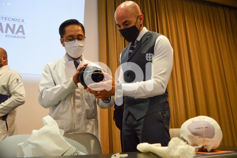 CUENCA-IMPLANTES-OSEOS