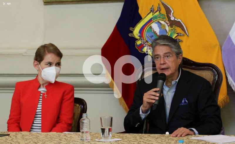 GYE-FIRMA-DECRETO-CARCELES