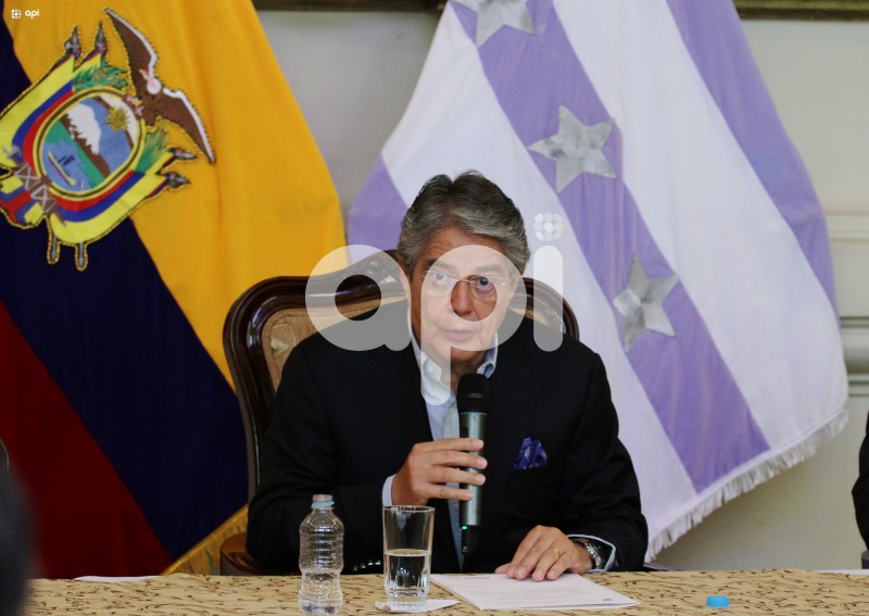 GYE-FIRMA-DECRETO-CARCELES