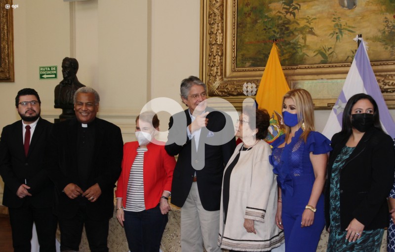 GYE-FIRMA-DECRETO-CARCELES
