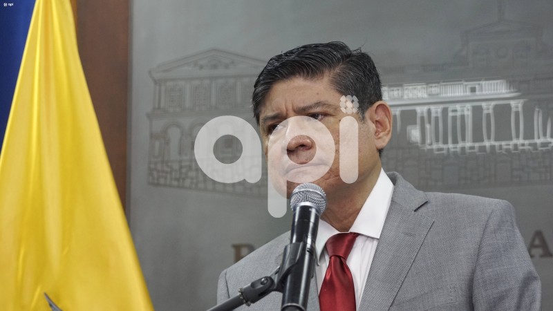POL-UIO-CARONDELET-JIJON-VOCERO-ECONOMÍA