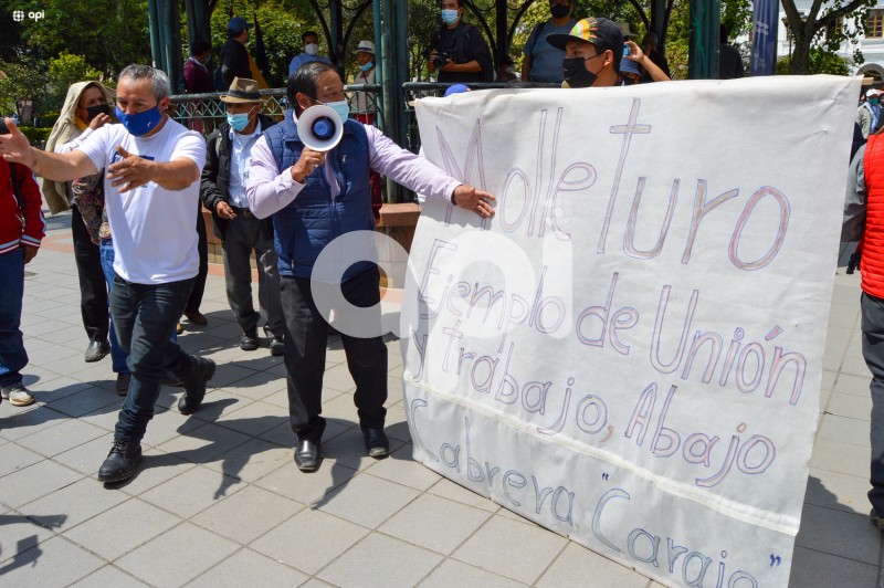 CUENCA-PROTESTA-MOLLETURO-KM49
