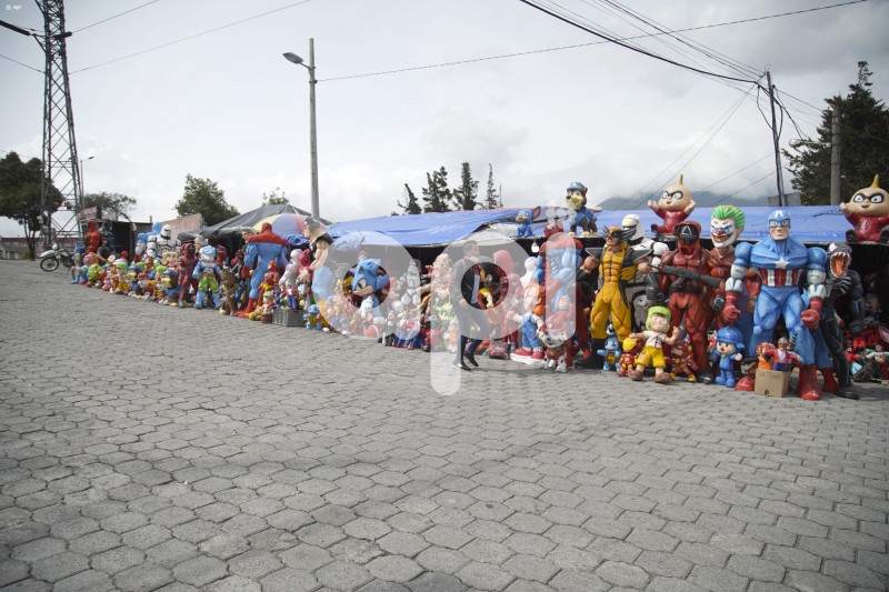 UIO-SOI-VENTA-MONIGOTES